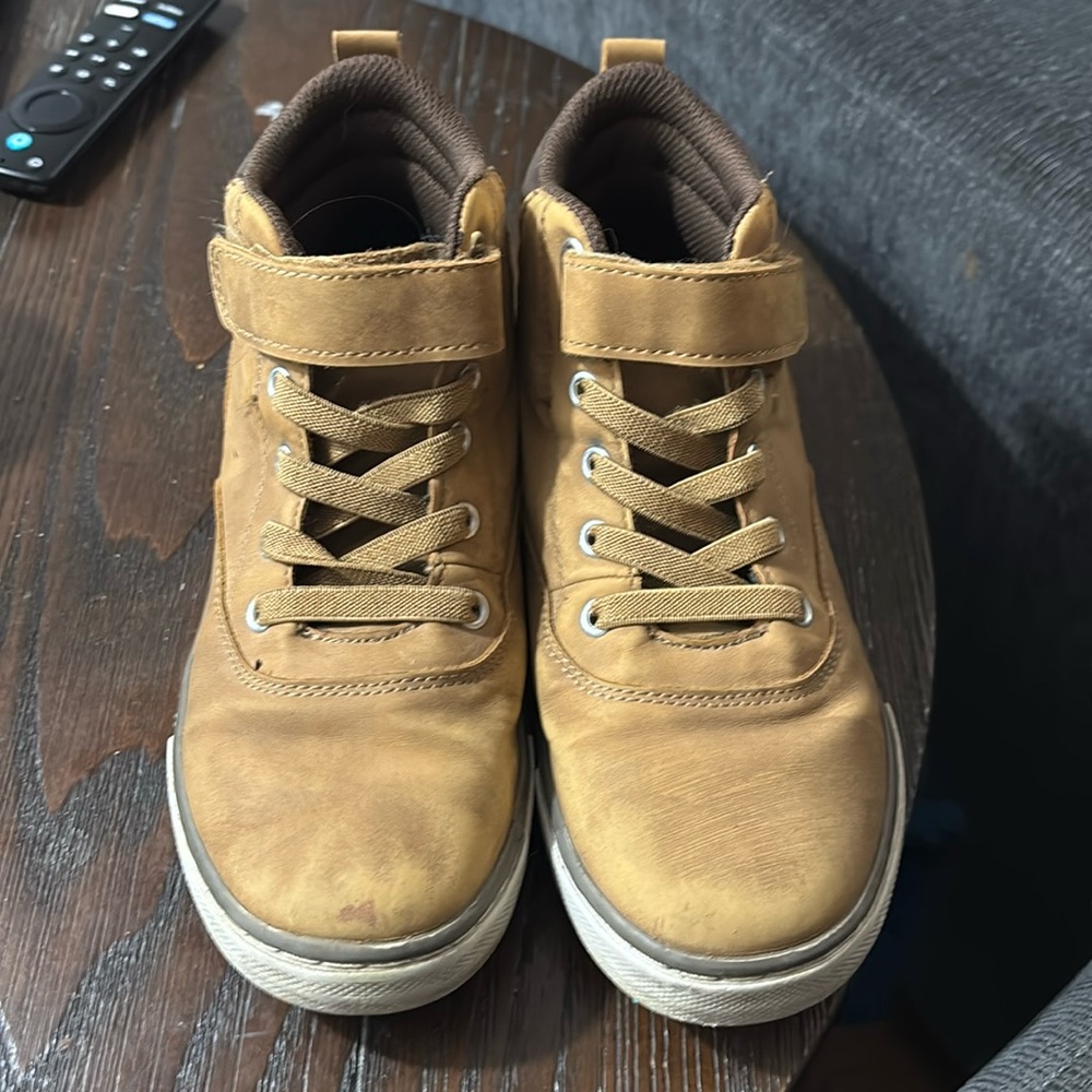 Kids shoes